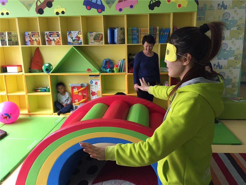 BBunion国际早教邯郸中心活动花絮:亲子园游会 BBunion国际早教邯郸中心活动花絮:亲子园游会